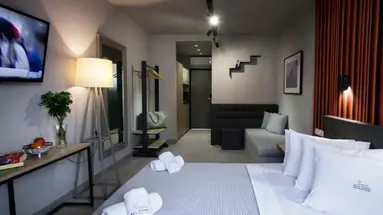 Akti Toroni Boutique