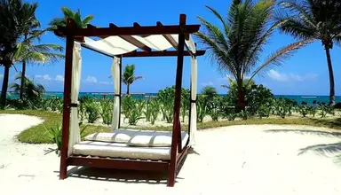 Akumal Bay Beach & Wellness Resort