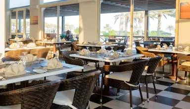 Al Bander Resort