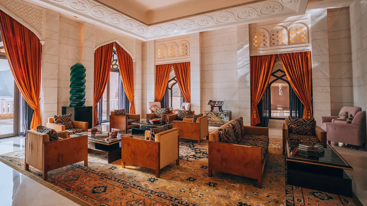 Al Husn Hotel Muscat