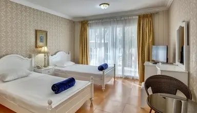 Al Khalidiah Resort