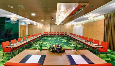 Al Khoory Executive