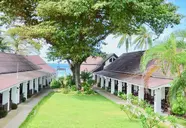 Al's Resort