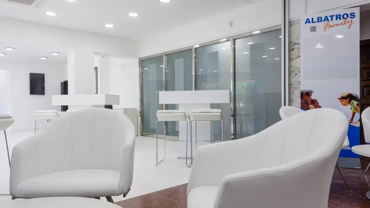Albatros Hotel