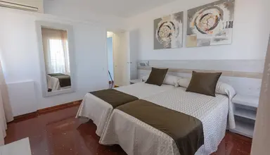 Albatros Hotel