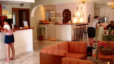 Albatros (Santorini)