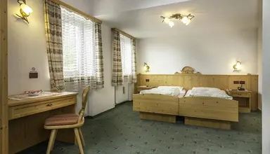 Albergo Ristoro Lezuo (Passo Pordoi)