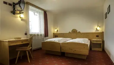 Albergo Ristoro Lezuo (Passo Pordoi)
