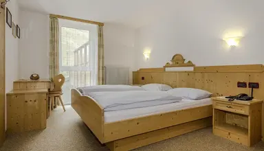 Albergo Ristoro Lezuo (Passo Pordoi)