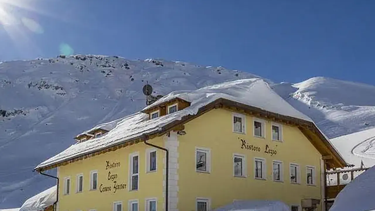 Albergo Ristoro Lezuo (Passo Pordoi)