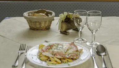 Albergo Ristoro Lezuo (Passo Pordoi)
