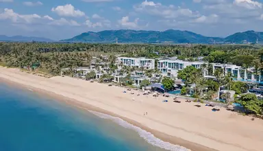 Aleenta Resort