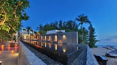 Aleenta Resort