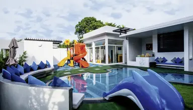 Aleenta Resort