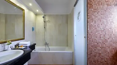 Alexander Beach & Village Resort