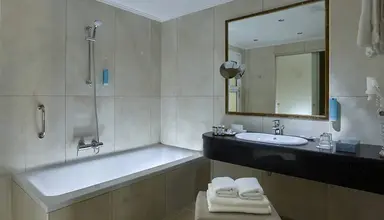 Alexander Beach & Village Resort