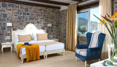 Alexander Beach & Village Resort