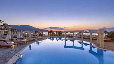 Alexander Beach & Village Resort