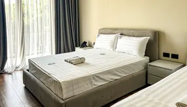 Alexander Resort