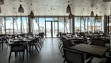 Alexander Resort