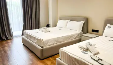 Alexander Resort