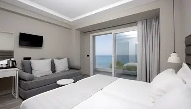 Alexandra Beach Resort