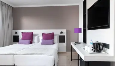 Alexandre La Siesta