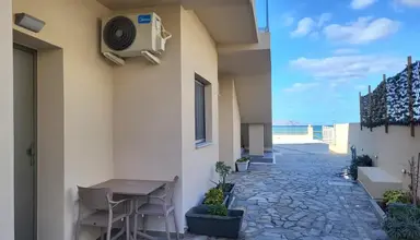Almare Beach
