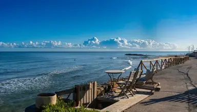 Almare Beach