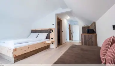 Almhittn Suites