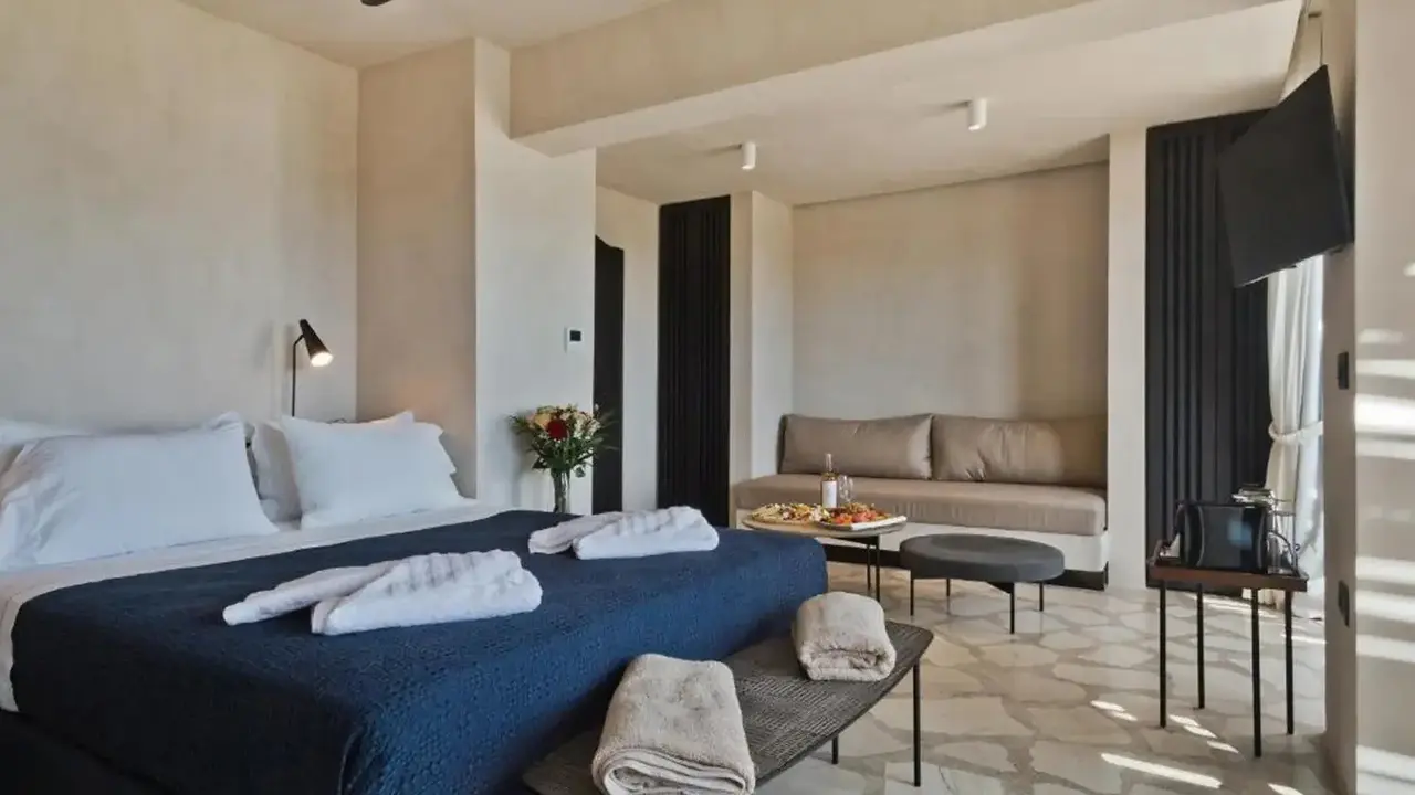 Almi Luxury Rooms