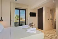 Almi Luxury Rooms