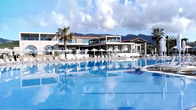 Almyros Beach Resort & Spa