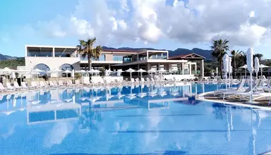 Almyros Beach Resort & Spa