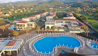 Almyros Beach Resort & Spa