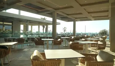 Almyros Beach Resort & Spa