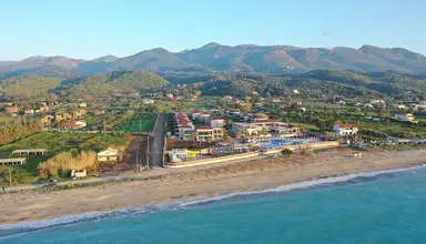 Almyros Beach Resort & Spa