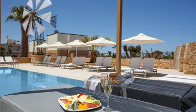 Aloe Boutique Hotel Powered by Anissa Beach