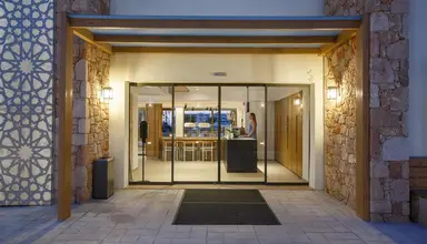 Aloe Boutique Hotel Powered by Anissa Beach
