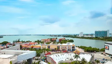 Aloft Cancun
