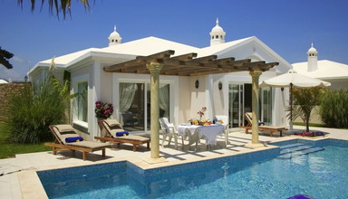 Alondra Villas & Suites