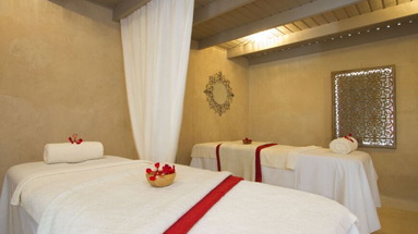 Alondra Villas & Suites