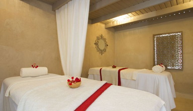 Alondra Villas & Suites