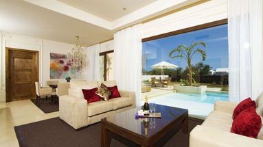 Alondra Villas & Suites