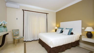 Alondra Villas & Suites