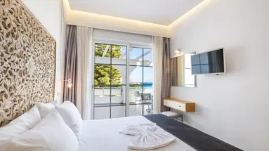 Alos Suites