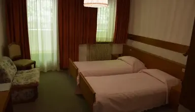 Alpenrose (Alleghe)
