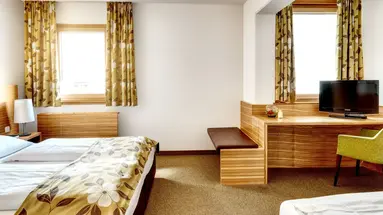 Alphotel
