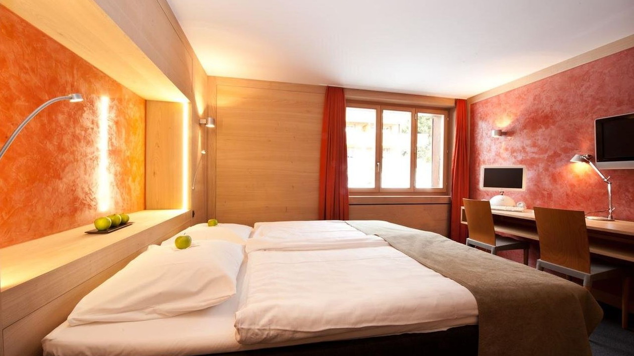 Alpine Lodge (Gstaad)