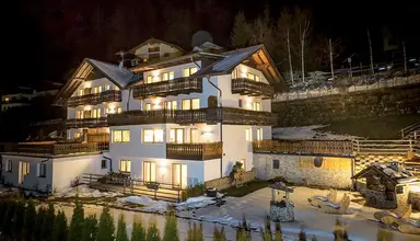 Alpine Waldheim Appartements
